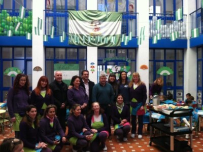 Escolares de todos los centros celebran el 28 de febrero con el tradicional desayuno andaluz(Chipiona)