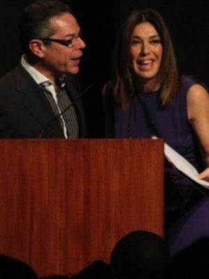 Claudia Revuelta debuta sobre la pasarela 