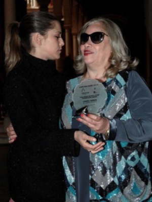 Carmina Barrios, 59 años, la madre de Paco y María León, candidata a la mejor actriz revelación  recibió el premio ASECAM de los críticos de Andalucía