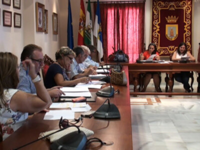 El Consejo Escolar Municipal cambia el lunes tras la Romería por el viernes de carnaval como fiesta local en los centros educativos.(Chipiona) 