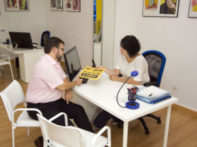 Según la cadena de agencias Solo Alquileres, 17 de cada 100 españoles se inclinan ya por la renta en vez de la compra de vivienda