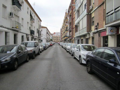 Viernes 24 de Abril de 2015 Sevilla en silencio.