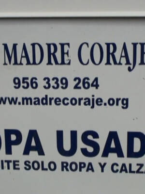 Madre Coraje recogió en 2015 36 toneladas de ropa y 3719 litros de aceite usado(Chipiona)