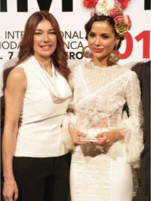  PREMIO AROMAS A LA MEJOR MODELO, A MÓNICA ROSÓN EN SIMOF 