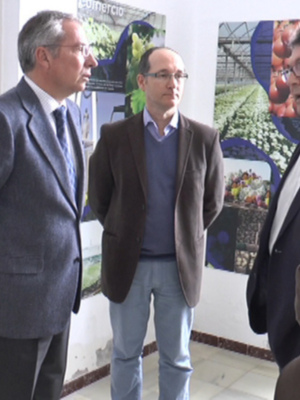 El Gobierno estudiará potenciar la difusión cultural del faro por el Ayuntamiento de Chipiona