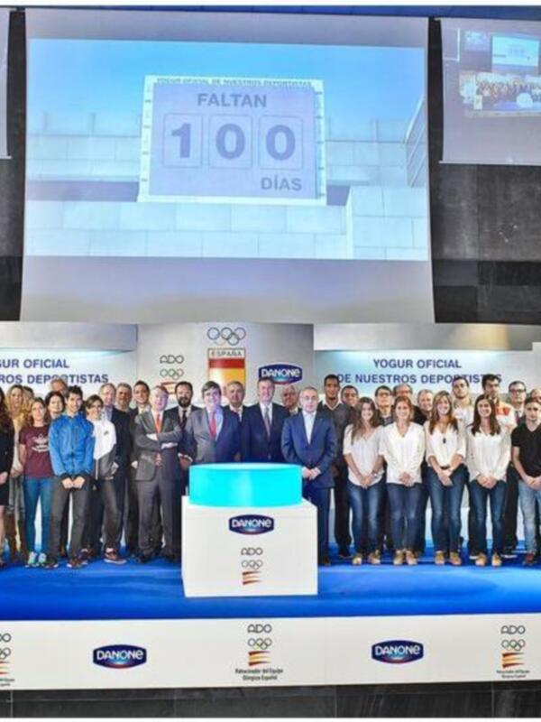 Grupo Danone y la Federación Española de Deportes Acuáticos (FEDAE) firman un acuerdo para promover la cultura del deporte en el agua.