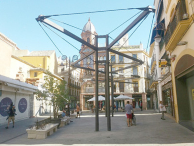 La estructura de sombra de la antigua Plaza del Pan.