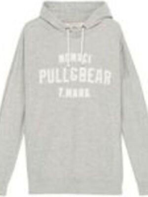 BROOKLYN BECKHAM inicia su viaje hacia la inauguración mundial de la nueva sede de PULL&BEAR