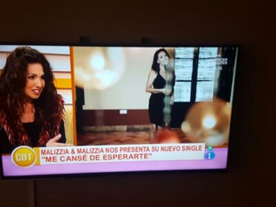 Maria José Montaño &Malizzia & Malizzia nos presenta su nuevo single “Me cansé de esperarte” de su disco “Enamórame con un bolero”.