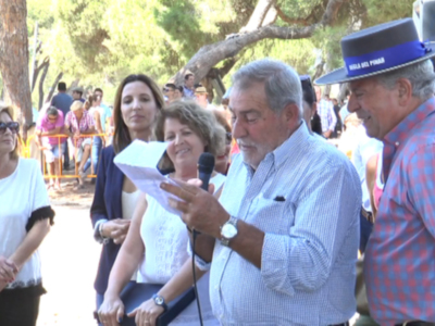 AFA Alzheimer y Antonio Martín Ruiz homenajeados ayer en la Fiesta de La Palmicha por su contribución social