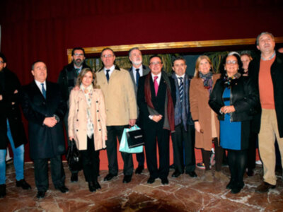 El presidente de la Asociación de Belenista y el del Mercantil inauguraron el Belén de la calle Sierpes.