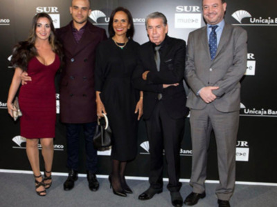 Manolo Santana muy cariñoso con su mujer la abogada Claudia Rodriguez