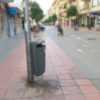 Problemas de higiene en el barrio de Los Remedios de Sevilla por no poner bolsas de pllástico en las papeleras