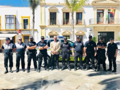 Presentado un vehículo que ha sido adaptado para el servicio de la Policía Local de Chipiona