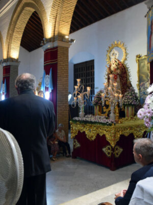 La Iglesia Parroquial de Santiago el Mayor fue testigo del pregón de la Virgen del Valle de Hinojo.