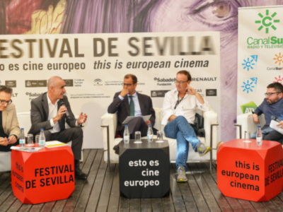 Canal Sur entrega a Manuel Martín Cuenca el Premio a la Trayectoria en el Festival de Cine de Sevilla