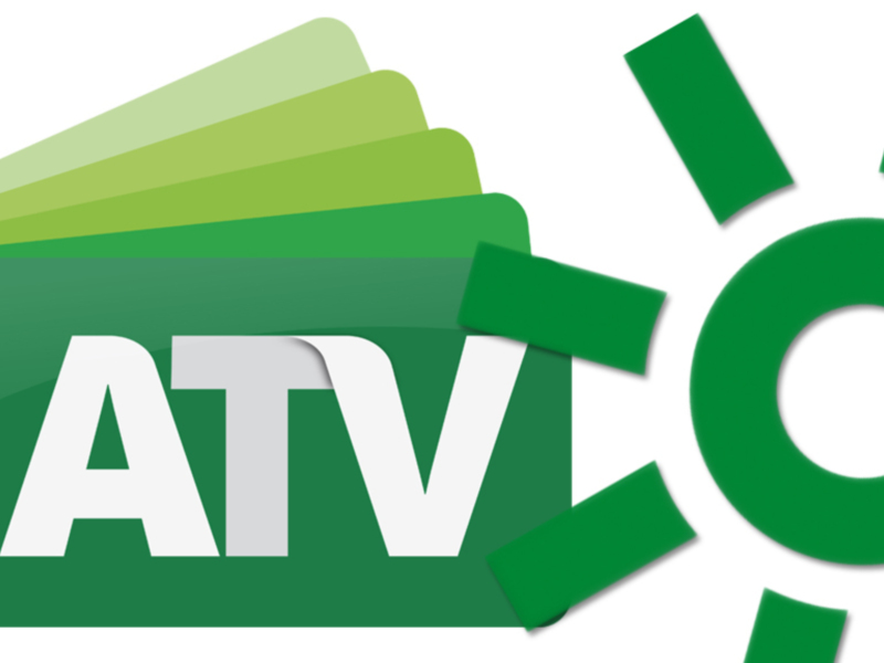 ATV es una cadena de televisión argentina que transmite noticias y programas de variedad.