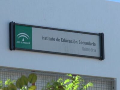El Instituto Salmedina será el centro educativo de Chipiona que abrirá en este verano para el plan de refuerzo