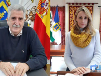 El alcalde de Chipiona y la delegada de Hacienda anuncian una modificación presupuestaria para acometer prioridades