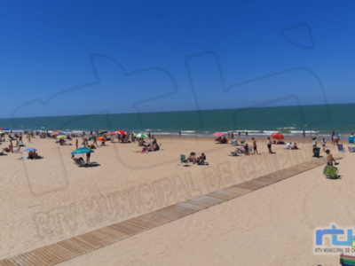 Arranca la temporada alta en las playas de Chipiona en lo que será el segundo verano con medidas preventivas por la pandemia