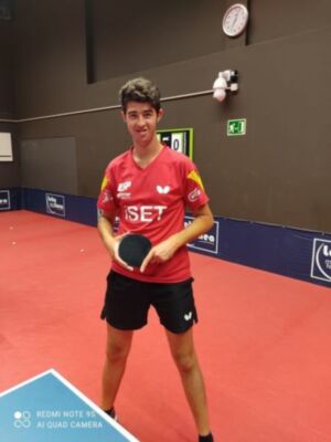 Ceferino Gómez -Cefe-, ha vuelto a subir al pódium en el Campeonato Estatal de Tenis de Mesa 2.021