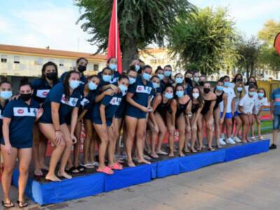 Subtítulo para las anfitrionas del Trofeo Ciudad de Dos Hermanas de waterpolo 'Dos Hermanas juega limpio'