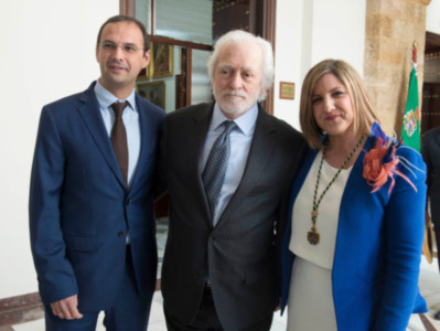 Diputación y Ayuntamiento de Sanlúcar editarán la obra ‘La Guitarra Flamenca, Manolo Sanlúcar’