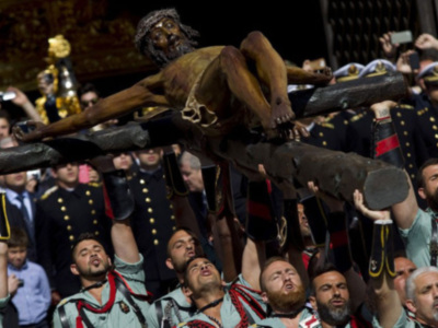 La cofradía más antigua de Córdoba y la Legión de Viator, en "Andalucía en Semana Santa"