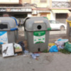 La higiene de la ciudad entorno a los contenedores de recogida de residuos, bajo mínimos.