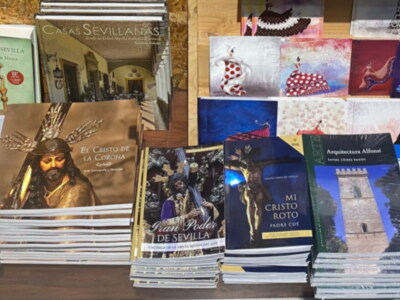 Mi Cristo Roto del padre Cué distribuido ya en todas las librerías de España como regalo ideal de Navidades y Reyes