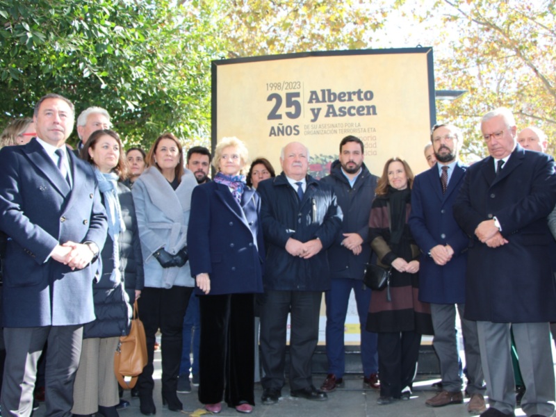 Celebración del 25º aniversario de Alberto y Ascen.