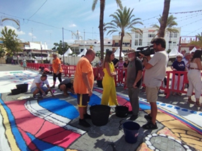 El Cascamorras, el Cristo de Dalías, la Virgen de Regla y la corrida del aceite, en "Andalucía de Fiesta"