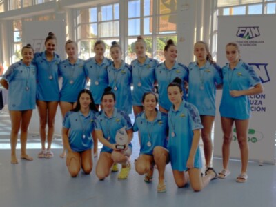 Subtítulo para las chicas del Club Waterpolo Dos Hermanas PQS en la Copa de Andalucía