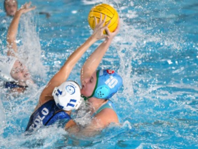 El trámite nazareno ante el Waterpolo Iruña se salda con derrota