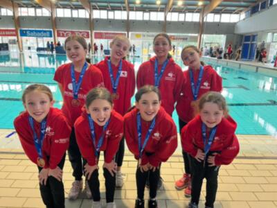 Recital del Club Natación Sincro Sevilla en los Campeonatos de España