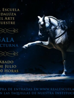 La Real Escuela celebra una gala extraordinaria nocturna para festejar la época estival