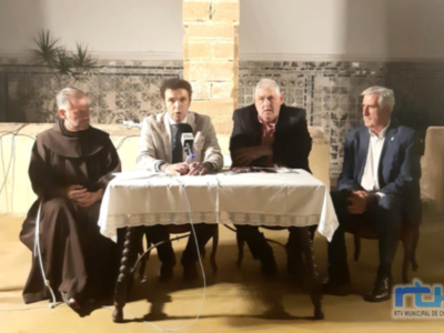 El Claustro del Santuario fue escenario de la presentación del libro ‘El Conde de Regla’ y la tercera edición actualizada de ‘Regla de Chipiona