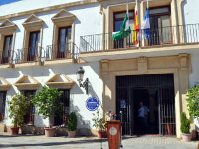 El Ayuntamiento de Chipiona en un conflicto jurídico, entre la policía local y la ley