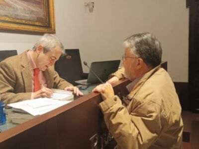 El Salón del Almirante Acogió una Conferencia sobre la Leyenda Negra del Imperio Español