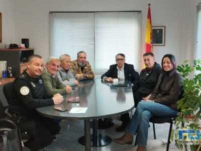 Acitur y Centro Comercial abierto valoran positivamente la primera toma de contacto con el nuevo Jefe de Policía Local de Chipiona