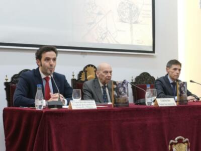 PRESENTACIÓN DEL LIBRO “RELATO MÉDICO DE LA PASIÓN SEGÚN SEVILLA” DEL DR. FERNANDO DE LA PORTILLA DE JUAN, EN EL EXCMO. ATENEO DE SEVILLa