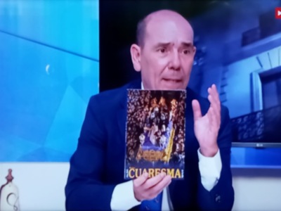 Victor García Rayo felicita a la revista Cuaresma