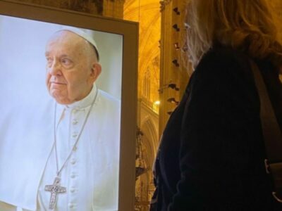 La Catedral de Sevilla acogerá la misa funeral por el papa Francisco el martes 29 a las ocho de la tarde
