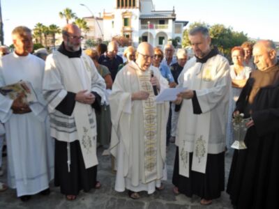 Quedó inaugurada en Chipiona, la exposicion del Santo Sepulcro y la vida privada de los frailes que custodian los Santos Lugares en TIerra Santa.