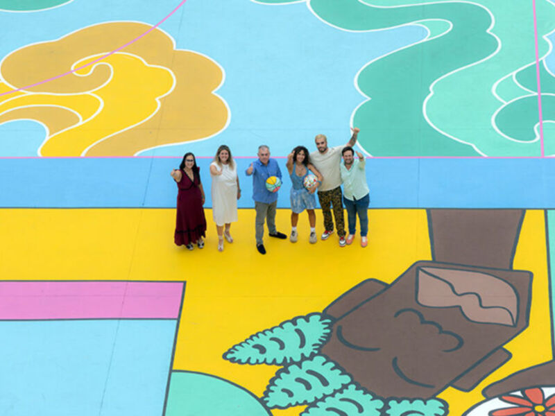  El Ayuntamiento de Sevilla transforma las canchas del Polígono de San Pablo con arte urbano y deporte