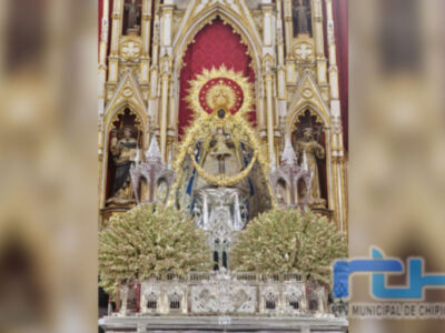 El besamanos a la Virgen de Regla de esta tarde pondrá el broche final a las Fiestas Patronales   