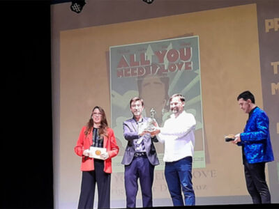 Dany Ruz, con el corto "All you need is love", Premio CSRTV en el Festival Guadalcanal en Corto "Sonría por favor"