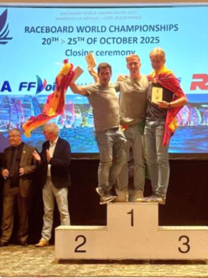 El Club Náutico Sevilla, podio en el Campeonato del Mundo de Raceboard