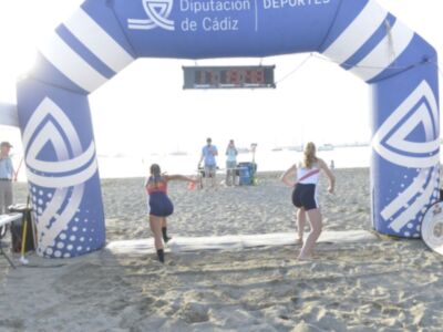 Doble oro para el remo andaluz en la Copa de la Juventud beach sprint de La Línea