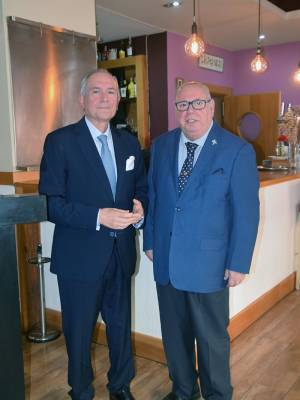  El Ateneo de Triana distingue la trayectoria universitaria y ética de Luis Capitán Morales